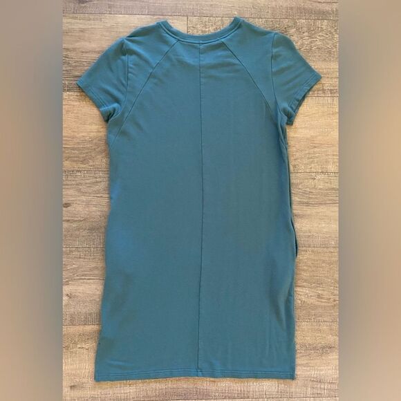 Thread & Supply women’s size medium teal green short sleeve athleisure dress - Picture 6 of 10